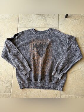 Vintage-Style Grey Mineral Wash Sweater with Def Leppard Graphic